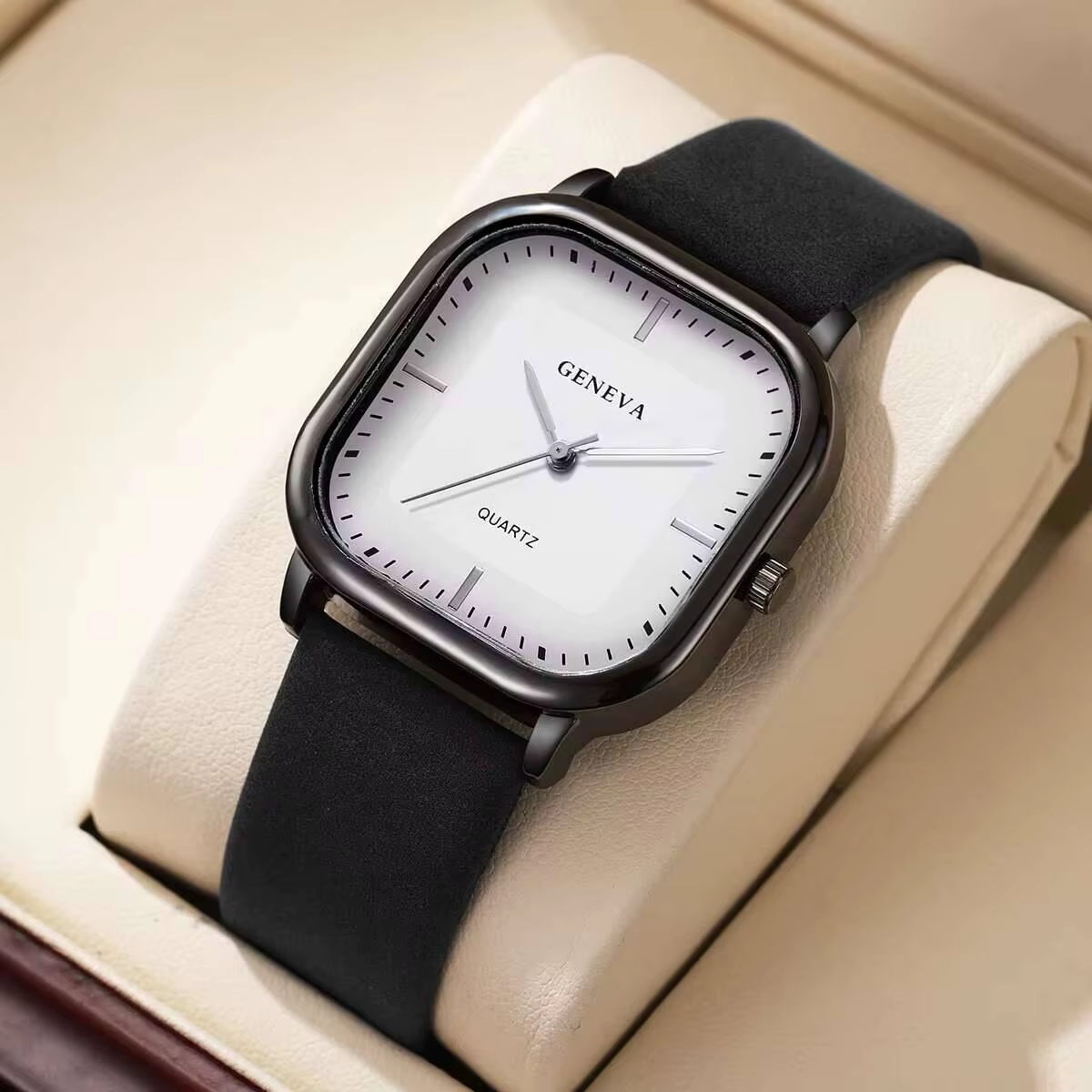 Square Minimalist Casual Leather Strap Wristwatch