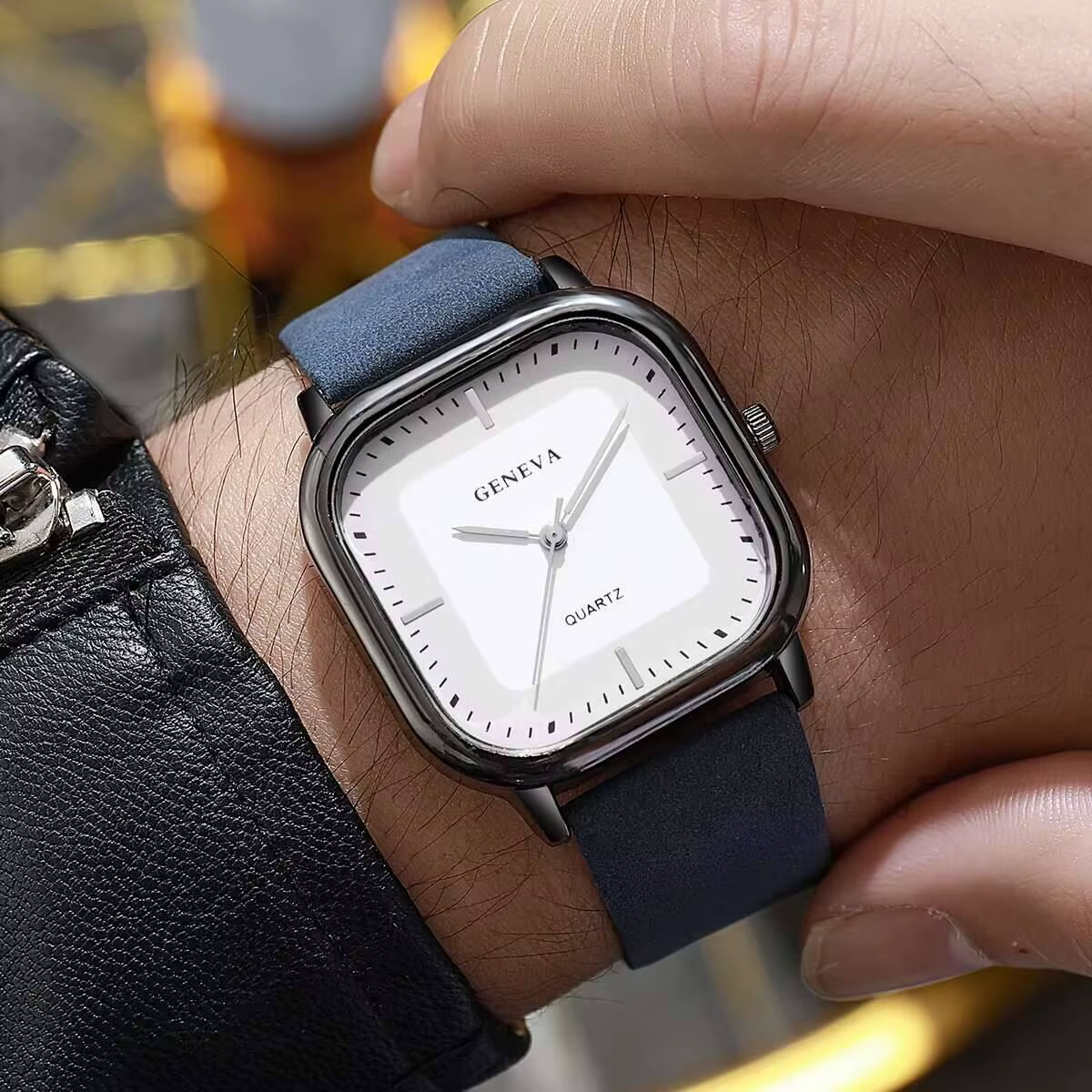 Square Minimalist Casual Leather Strap Wristwatch