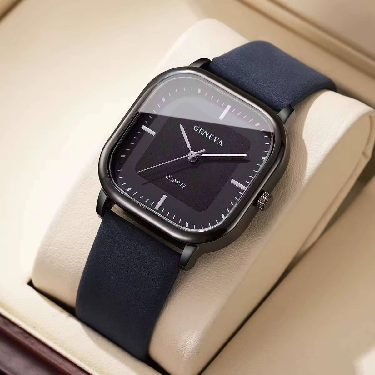 Square Minimalist Casual Leather Strap Wristwatch
